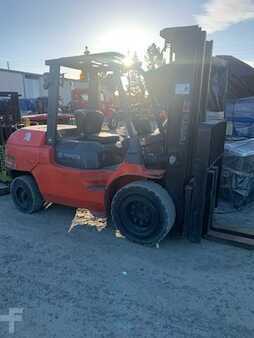Diesel Forklifts 2010  Toyota 7FDAU50 (1)
