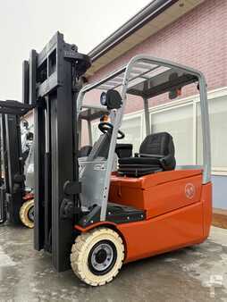3-wiel elektrische heftrucks 2015  BT C3E 160L (3)
