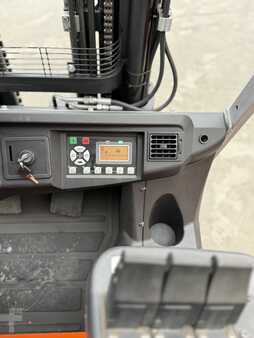 3-wiel elektrische heftrucks 2015  BT C3E 160L (6)