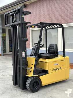 Eléctrico - 3 rodas 2007  CAT Lift Trucks EP20KT (2)