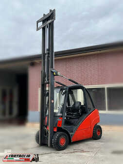 Empilhador diesel 2010  Linde H25D (1)