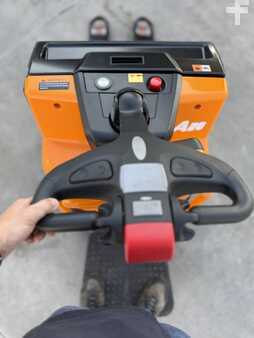 Porta-paletes elétrico 2024  HC (Hangcha) CBD20 (3)