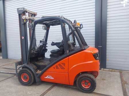 Empilhador diesel 2007  Linde H30D (2)
