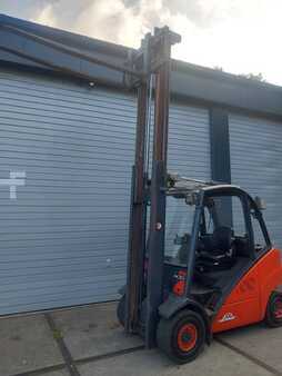 Empilhador diesel 2007  Linde H30D (7)