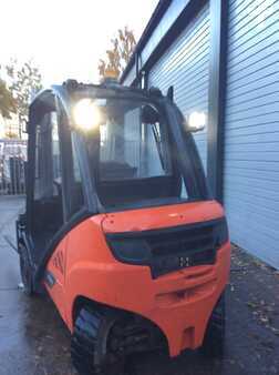 Chariots élévateurs diesel 2014  Linde H20-D EVO (8)