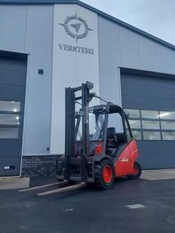 Chariots élévateurs diesel 2006  Linde H35D (2)