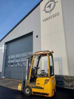 Sähkö - 3 pyör 2009  Jungheinrich EFG110K (2)