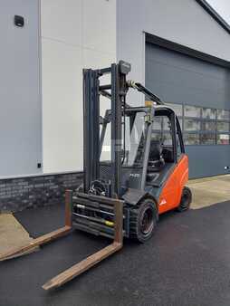 Carrelli elevatori diesel 2012  Linde H25D (3)