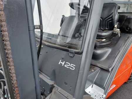 Carrelli elevatori diesel 2012  Linde H25D (6)
