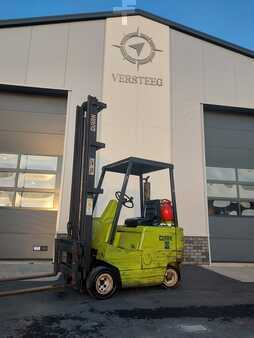 LPG heftrucks - Clark 1.5T (1)