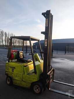 LPG heftrucks - Clark 1.5T (4)