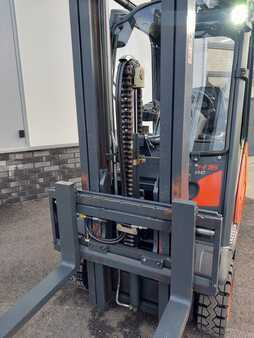 Dieselový VZV 2016  Linde H16D-01 (5)