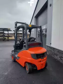 Diesel heftrucks 2015  Linde H20D-01 (4)