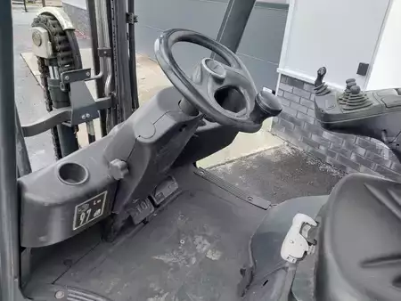 Diesel heftrucks 2015  Linde H20D-01 (9)