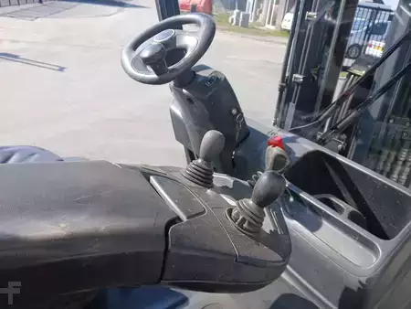 Electric - 4 wheels 2011  Linde E35 (6)