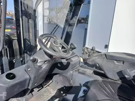 Electric - 4 wheels 2011  Linde E35 (9)