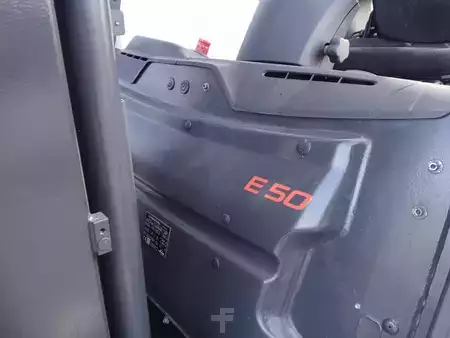 Elektromos 4 kerekű 2014  Linde E50HL-01/600 (11)