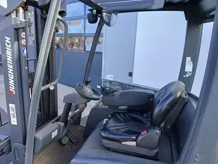 El truck - 4 hjulet 2013  Jungheinrich EFG 320 (8)