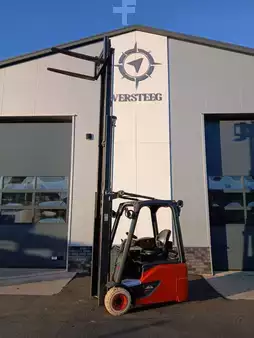 Eléctrica de 4 ruedas 2018  Linde E16C-02  EVO. (3)