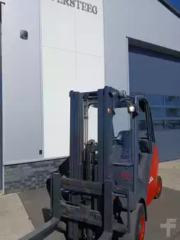 Diesel heftrucks 2004  Linde H35D (7)