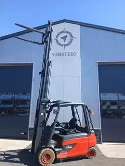 El truck - 4 hjulet 2014  Linde E30L-01 (1)