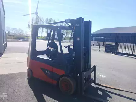 El truck - 4 hjulet 2014  Linde E30L-01 (3)