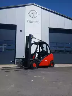 Wózki widłowe diesel 2005  Linde H30D (1)