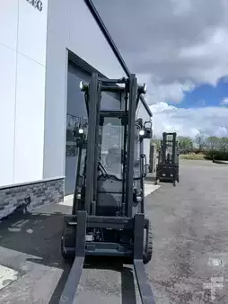 El truck - 4 hjulet 2019  Linde E30HL-01/600 (10)