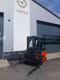 Eléctrico - 4 rodas 2018  Linde E18PH-02 (2)