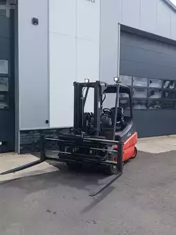 Elektro čtyřkolový VZV 2008  Linde E30/02 (3)