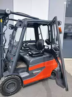 Elektrisk- 4 hjul 2017  Linde E25-01 (8)