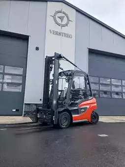 Dízel targoncák 2020  Linde H25D-01 (2)