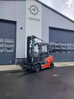 Dízel targoncák 2020  Linde H25D-01 (3)