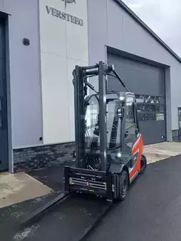 Dízel targoncák 2020  Linde H25D-01 (7)