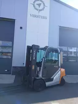 Diesel heftrucks 2017  Still RX70-25 (1)