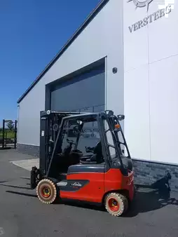 Elektromos 4 kerekű 2020  Linde E25-01 (3)