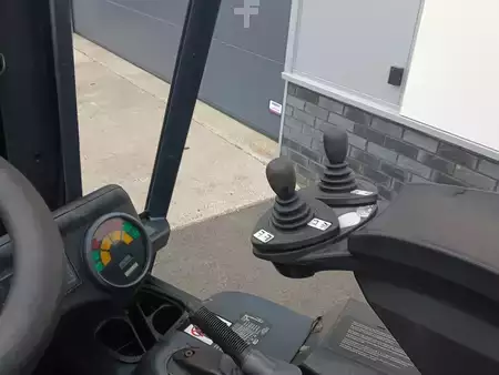 Elektromos 4 kerekű 1998  Linde E18 (13)