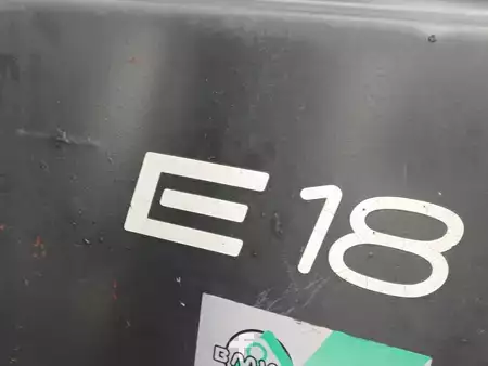 Elektromos 4 kerekű 1998  Linde E18 (17)