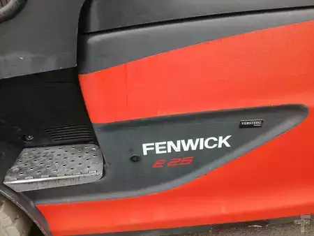 Elektryczne 3-kołowe 2018  Linde E25HL-01/600 (11)