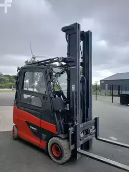 Elektryczne 3-kołowe 2018  Linde E25HL-01/600 (9)