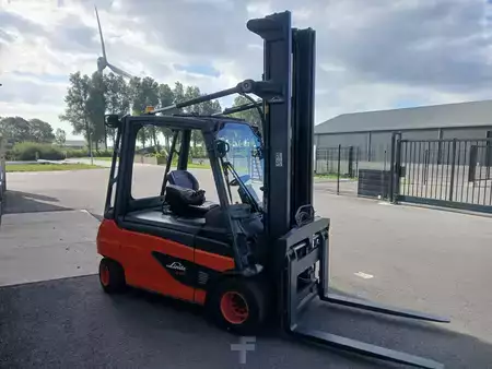 Eléctrico - 3 rodas 2016  Linde E35L-01 (4)