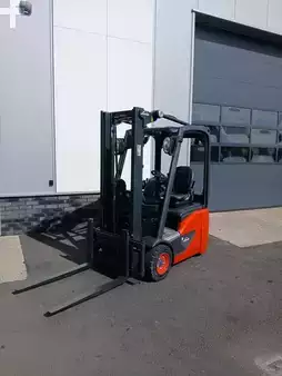 Eléctrico - 3 rodas 2018  Linde E12-02 (2)