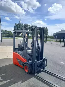 Eléctrico - 3 rodas 2018  Linde E12-02 (4)