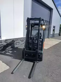 Eléctrico - 3 rodas 2018  Linde E12-02 (6)