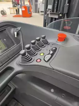 Reach Truck 2019  Linde R14 (3)