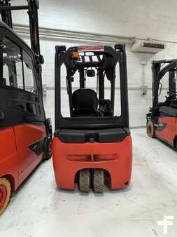 Eléctrica de 3 ruedas 2012  Linde E20L-01 (1)
