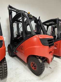 Carretilla elevadora diésel 2015  Linde H25D-02/600 (3)