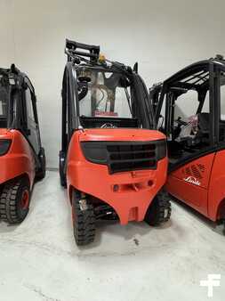 Carretilla elevadora diésel 2015  Linde H25D-02/600 (5)