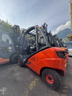 Carretilla elevadora diésel 2016  Linde H25D-02/600 (2)