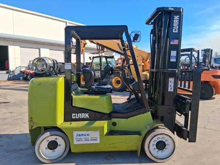 Propane Forklifts  Climax CGC55L (2)